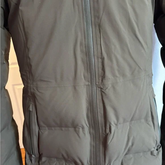 Lululemon winter jacket - Picture 4 of 5